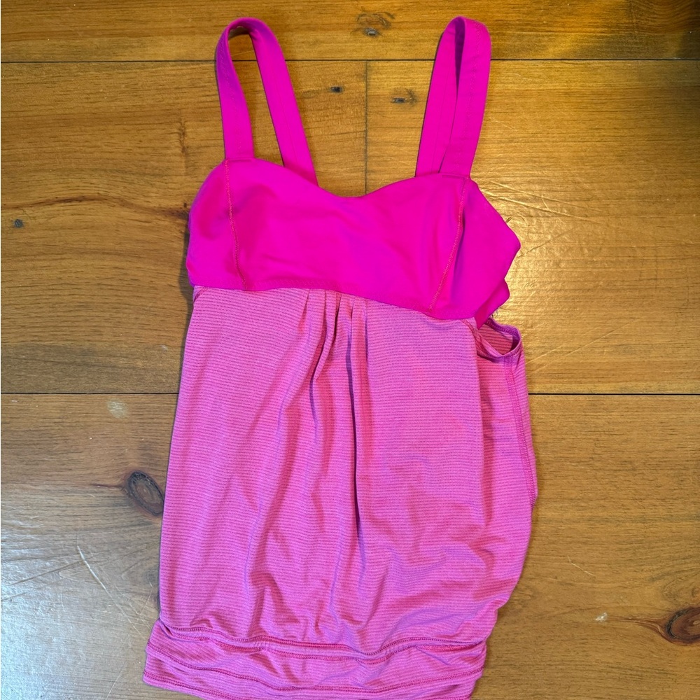 Lululemon tank top